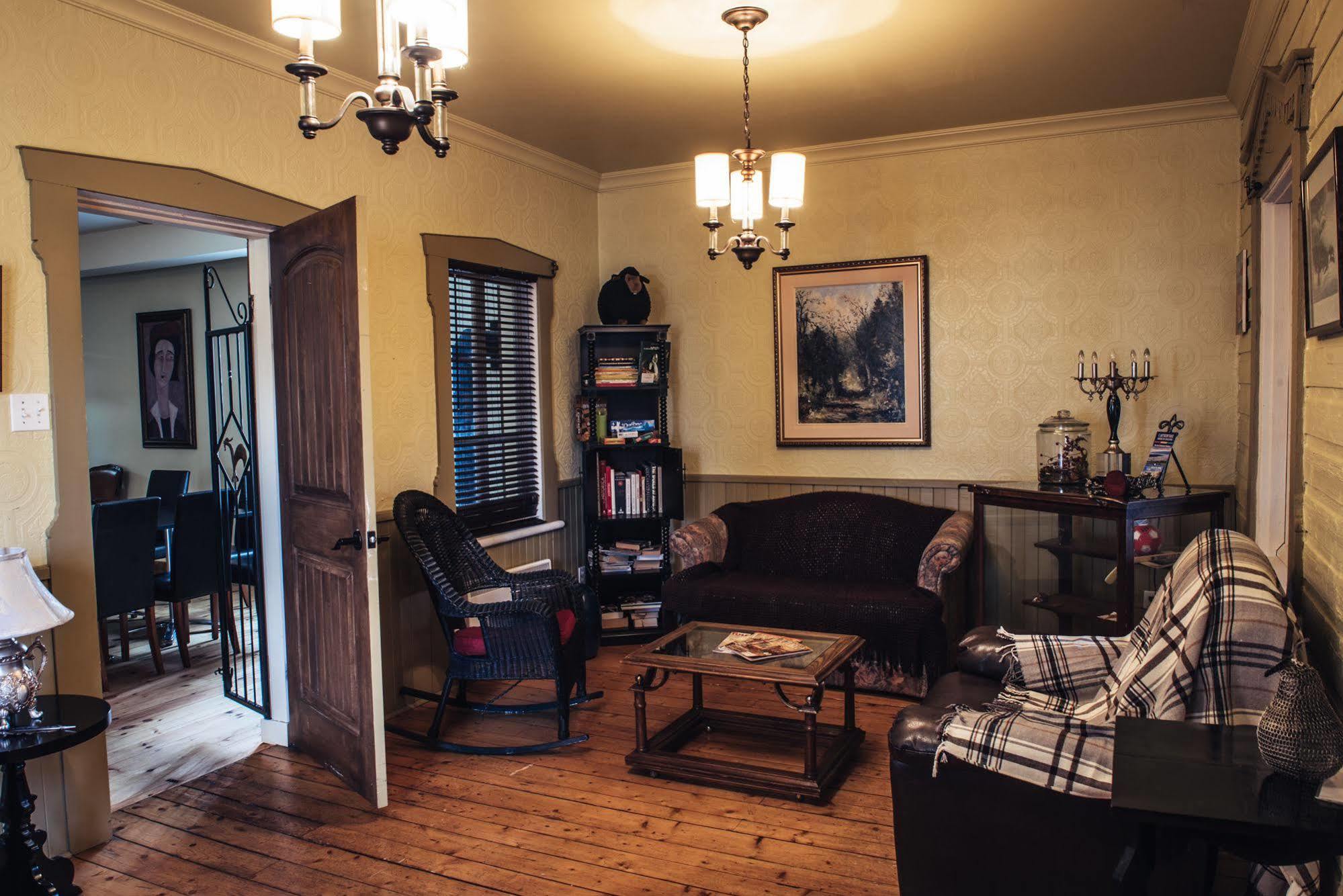 L'Authentique Auberge De Charlevoix Les Éboulements Extérieur photo